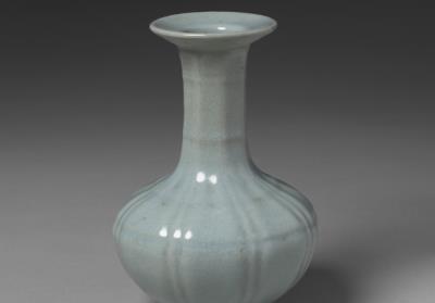 图片[2]-Octagonal vase with green glaze, Qing dynasty, Qianlong reign (1736-1795)-China Archive